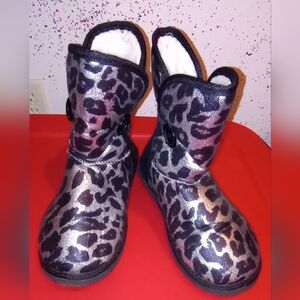 Deb Black and Silver Leopard Print Boots